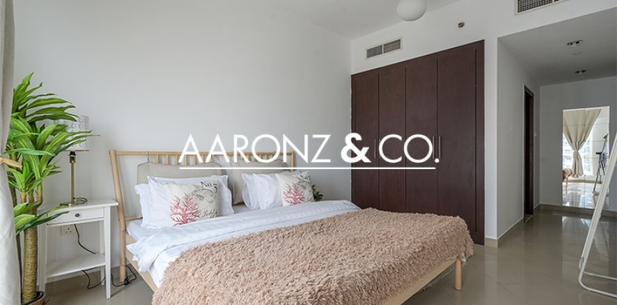 Korter asukohaga Jumeirah Lake Towers, Dubai, AÜE: 2 magamistoaga, 102 m² Nr 695367