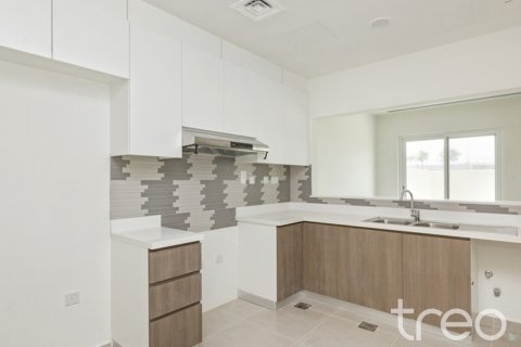 Вилла Dubai Land, Дубай, БАӘ-да 2 жатын бөлмелер, 166.2 м² № 758843 - фото 3