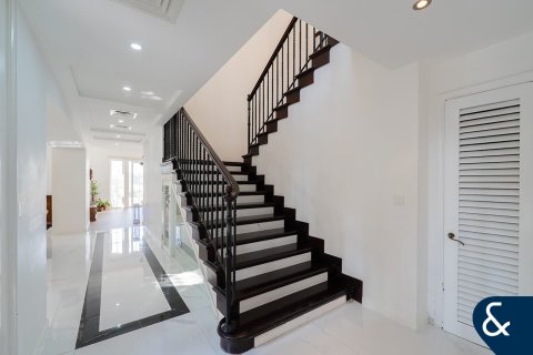 Müüa villa asukohaga Arabian Ranches, Dubai, AÜE: 5 magamistoaga, 465 m² Nr 697801 - pilt 17