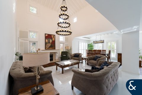 Müüa villa asukohaga Arabian Ranches, Dubai, AÜE: 5 magamistoaga, 465 m² Nr 697801 - pilt 11