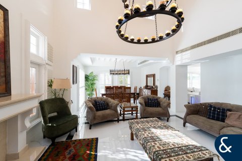 Müüa villa asukohaga Arabian Ranches, Dubai, AÜE: 5 magamistoaga, 465 m² Nr 697801 - pilt 13