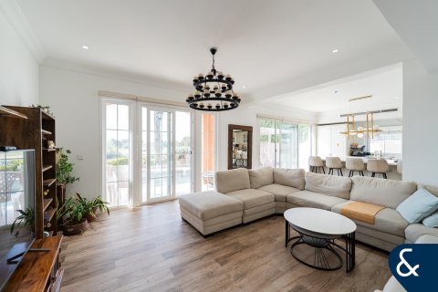 Müüa villa asukohaga Arabian Ranches, Dubai, AÜE: 5 magamistoaga, 465 m² Nr 697801 - pilt 10