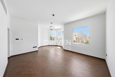 Villa zur Miete in Jumeirah, Dubai, VAE 4 Schlafzimmer, 1862.24 m2 Nr. 746579 - Foto 16