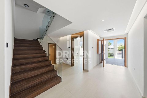 Villa zur Miete in Jumeirah, Dubai, VAE 4 Schlafzimmer, 1862.24 m2 Nr. 746579 - Foto 20
