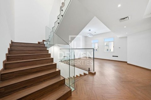 Villa zur Miete in Jumeirah, Dubai, VAE 4 Schlafzimmer, 1862.24 m2 Nr. 746579 - Foto 19