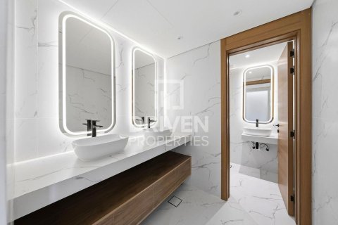 Villa zur Miete in Jumeirah, Dubai, VAE 4 Schlafzimmer, 1862.24 m2 Nr. 746579 - Foto 21