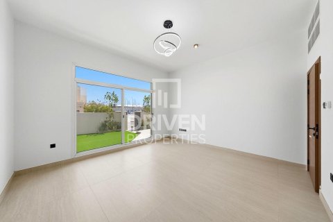 Villa zur Miete in Jumeirah, Dubai, VAE 4 Schlafzimmer, 1862.24 m2 Nr. 746579 - Foto 8