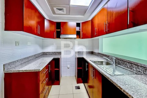 Apartment til leje i Jumeirah Lake Towers, Dubai, UAE 2 soveværelser, 90 kvm № 643176 - foto 3