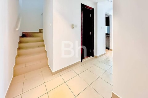 Apartment til leje i Jumeirah Lake Towers, Dubai, UAE 2 soveværelser, 90 kvm № 643176 - foto 12