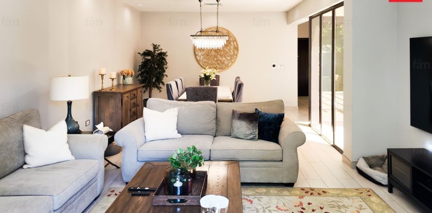 Dubai, BAE’de sıra ev 4 yatak odası, 309.4 m&sup2; No 721173