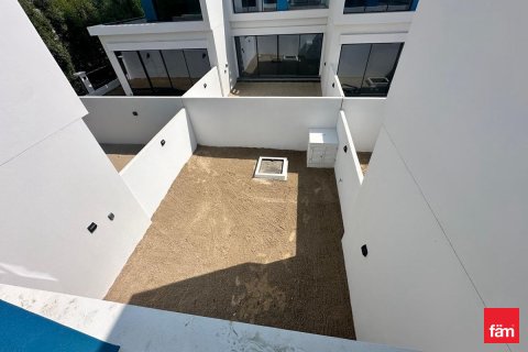 Dubai, BAE’de kiralık sıra ev 4 yatak odası, 144 m² No 721172 - fotoğraf 14