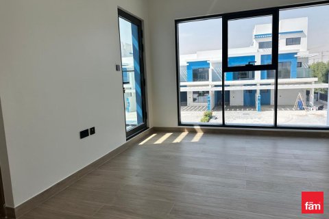 Dubai, BAE’de kiralık sıra ev 4 yatak odası, 144 m² No 721172 - fotoğraf 11