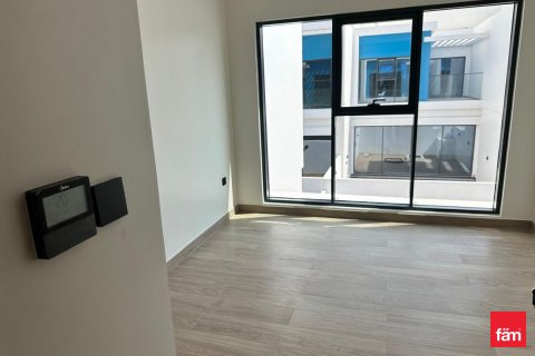 Dubai, BAE’de kiralık sıra ev 4 yatak odası, 144 m² No 721172 - fotoğraf 6