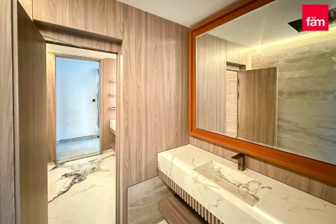 Vila di Umm Suqeim, Dubai, UAE 4 bilik tidur, 478.4 meter persegi № 679117 - foto 22