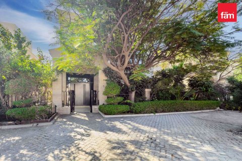 Üürile anda villa asukohaga Umm Suqeim, Dubai, AÜE: 4 magamistoaga, 478.4 m² Nr 679117 - pilt 30