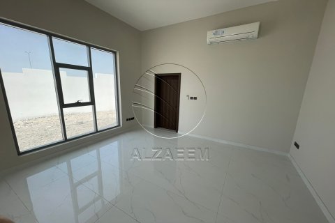 Vila di Abu Dhabi, UEA 12 kamar tidur, 730 m2 nomor 662872 - foto 10