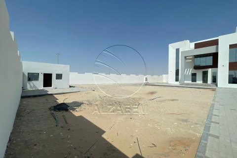 Vila di Abu Dhabi, UEA 12 kamar tidur, 730 m2 nomor 662872 - foto 2