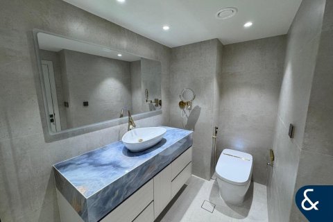 Apartamento para arrendamento em Downtown Dubai (Downtown Burj Dubai), Dubai, EAU 3 quartos, 221 m2 № 668367 - foto 15