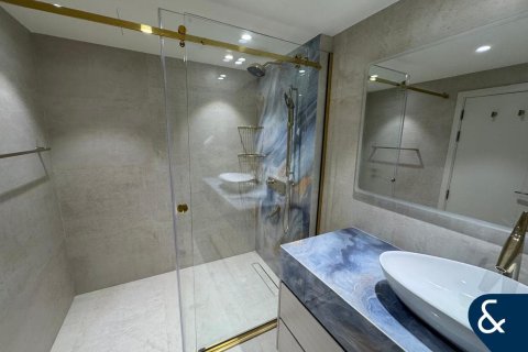 Apartamento para arrendamento em Downtown Dubai (Downtown Burj Dubai), Dubai, EAU 3 quartos, 221 m2 № 668367 - foto 16