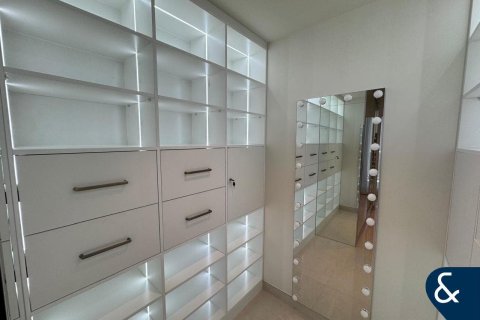 Apartamento para arrendamento em Downtown Dubai (Downtown Burj Dubai), Dubai, EAU 3 quartos, 221 m2 № 668367 - foto 21