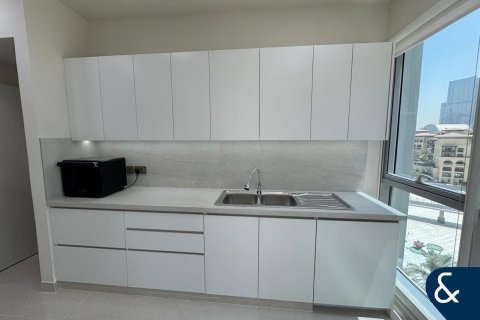 Apartamento para arrendamento em Downtown Dubai (Downtown Burj Dubai), Dubai, EAU 3 quartos, 221 m2 № 668367 - foto 9