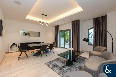 Зняти в оренду віллу в Пальма Джумейра, Дубай, ОАЕ 4 спальні, 511м2, № 668369 - фото 17