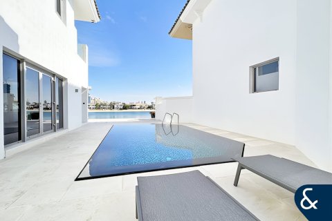 Зняти в оренду віллу в Пальма Джумейра, Дубай, ОАЕ 4 спальні, 511м2, № 668369 - фото 15