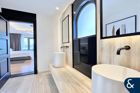 Зняти в оренду віллу в Пальма Джумейра, Дубай, ОАЕ 4 спальні, 511м2, № 668369 - фото 8