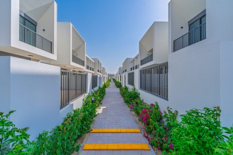 Řadový dům v Town Square, Dubai, SAE 3 ložnice, 174 m² Č.: 706138 - fotografie 16