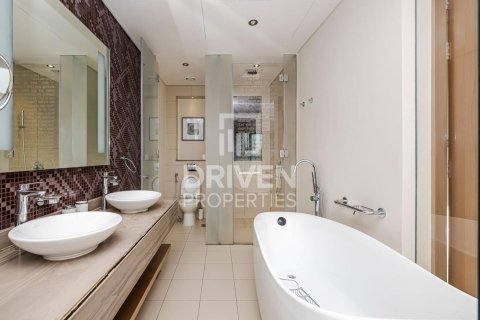 Apartamento en venta en Business Bay, Dubai, EAU 3 dormitorios, 162 m2 № 654323 - foto 18