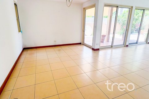 Villa til leie i Arabian Ranches, Dubai, Emiratene 3 soverom, 345.51 kvm Nr. 733564 - Foto 5