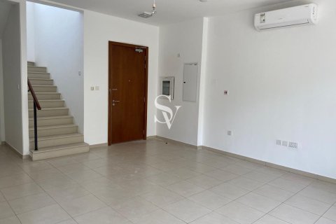 Rijtjeshuis te huur in Town Square, Dubai, VAE 3 slaapkamers, 220 vr.m., nr 726591 - foto 15
