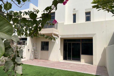 Townhouse in Town Square, Dubai, UAE 3 bedrooms, 220 sq.m. № 726591