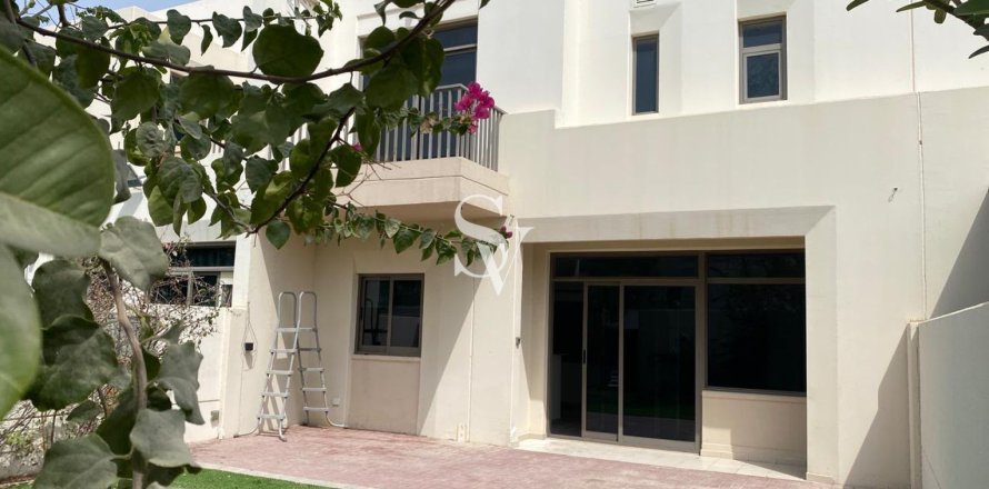 Rijtjeshuis in Town Square, Dubai, VAE 3 slaapkamers, 220 vr.m. nr 726591
