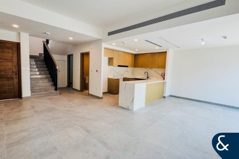טאונהאוס להשכרה ב Dubai Land, Dubai, איחוד האמירויות 3 חדרי שינה, 184 מ"ר, מספר 667985 - תמונה 4