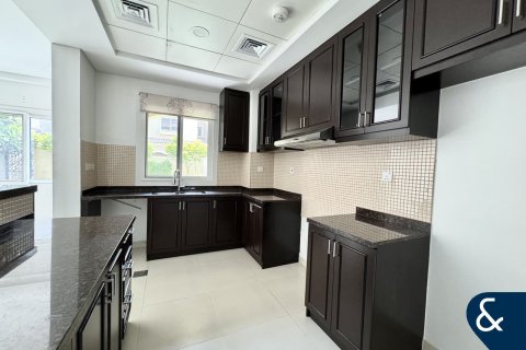 Villa zur Miete in Serena, Dubai, VAE 3 Schlafzimmer, 186 m2 Nr. 667987 - Foto 3