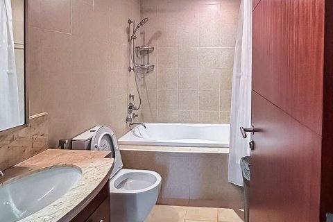 דירה להשכרה ב Downtown Dubai (Downtown Burj Dubai), Dubai, איחוד האמירויות  2 חדרי שינה, 111.4 מ"ר, מספר 640268 - תמונה 14