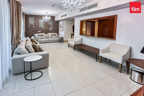 דירה להשכרה ב Downtown Dubai (Downtown Burj Dubai), Dubai, איחוד האמירויות  2 חדרי שינה, 111.4 מ"ר, מספר 640268 - תמונה 5