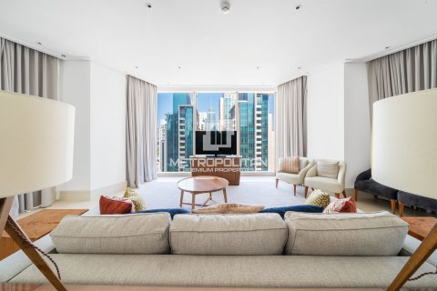 Зняти в оренду квартиру в Даунтаун Дубай (Даунтаун Бурдж Дубай), Дубай, ОАЕ 3 спальні, 187м2, № 664827 - фото 11