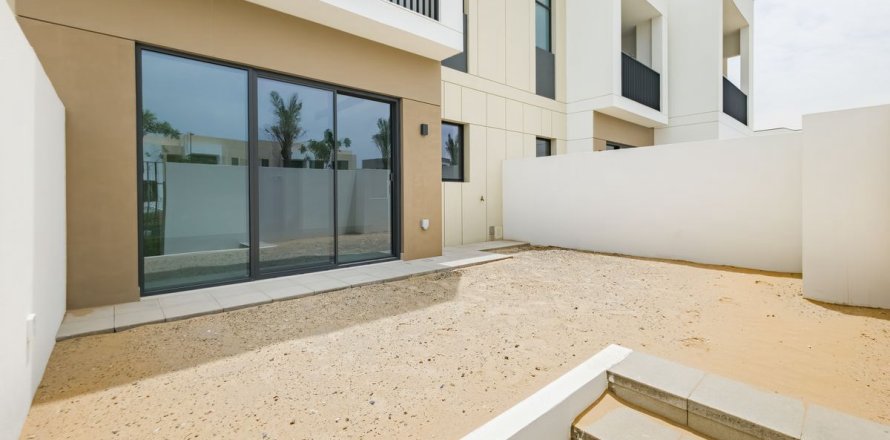 Rijtjeshuis in Dubai, VAE 3 slaapkamers, 144.8 vr.m. nr 738885