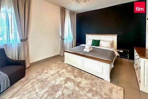 Villa in Al Furjan, Dubai, UAE 3 bedrooms, 224 sq.m. № 712991 - photo 6