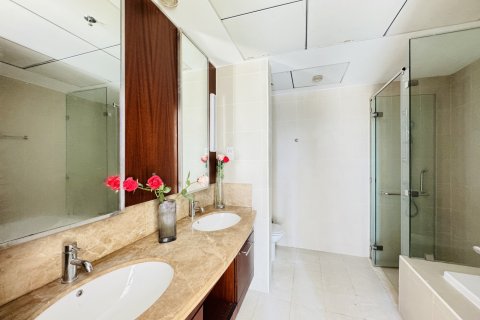 Apartament në Downtown Dubai (Downtown Burj Dubai), Emiratet e Bashkuara Arabe 2 dhoma gjumi, 123 m2. № 702190 - Foto 20