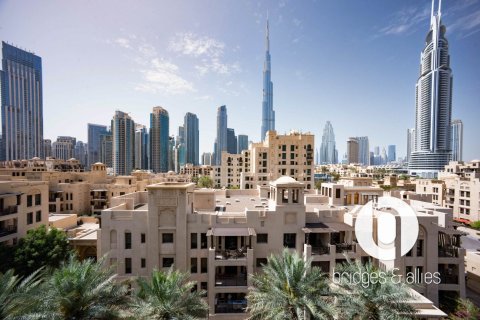 Old Town, Dubai, संयुक्त अरब अमीरात में अपार्टमेंट, 2 बेडरूम, 126 वर्ग मीटर, संख्या 702192