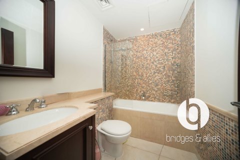 Old Town, Dubai, BAE’de kiralık daire 2 yatak odası, 126 m&sup2; No 702192 - fotoğraf 10