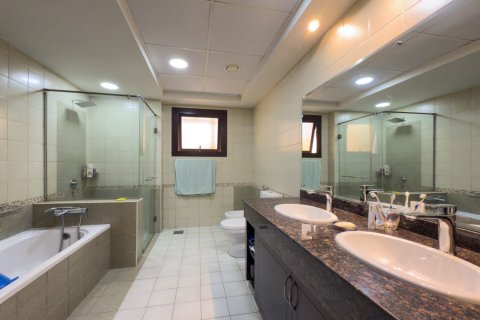 Vila u gradu Mudon, Dubai, UAE 4 spavaće sobe, 574 m2 Br. 677486 - Slika 22