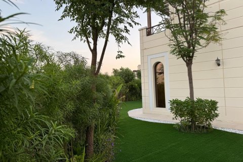 Vila u gradu Mudon, Dubai, UAE 4 spavaće sobe, 574 m2 Br. 677486 - Slika 2