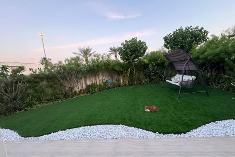 Vila u gradu Mudon, Dubai, UAE 4 spavaće sobe, 574 m2 Br. 677486 - Slika 6