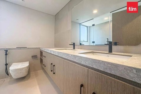 Vilë në Dubai, Emiratet e Bashkuara Arabe 3 dhoma gjumi, 166.3 m2. № 635775 - Foto 6