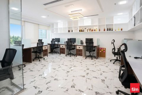 Biuro do wynajęcia w Dubai, ZEA 305 mkw., nr 712966 - zdjęcie 3