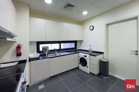 Villa til salgs i Dubai, Emiratene 3 soverom, 306.2 kvm Nr. 712874 - Foto 11